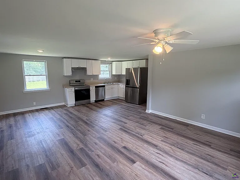 516 Ochlahatchee Dr — Photo 2
