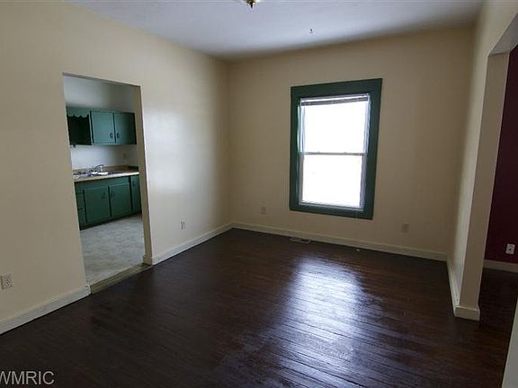 5th image of 1919 Greenfield Ave SW
