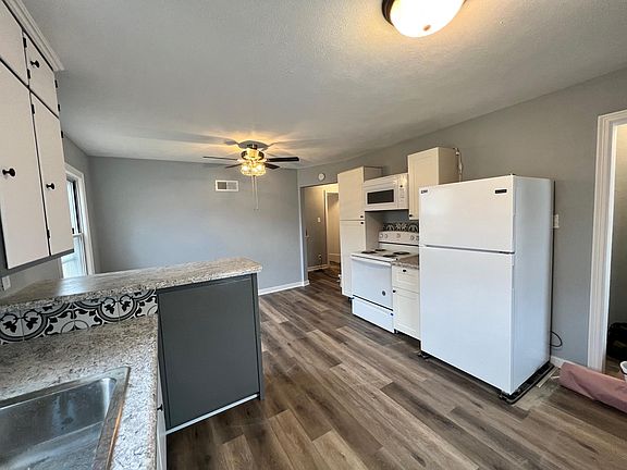 5th image of 1121 E Richwoods Blvd