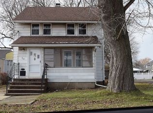 713 East St, Fairport Harbor, OH 44077