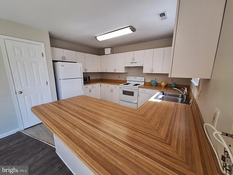 21 Stonewall Ct — Photo 17