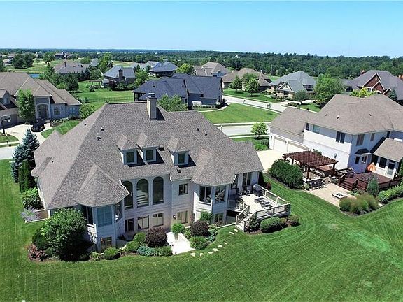 4th image of 11435 Golden Bear Way