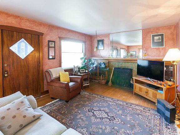 3rd image of 2715 S Highland Dr