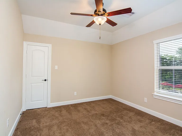 34 Canoe Bend Ct — Photo 33