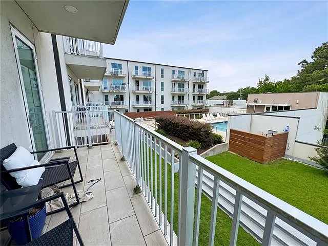 900 Bartholomew St #314 — Photo 11