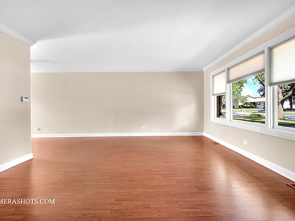 4th image of 7460 Cumberland Dr