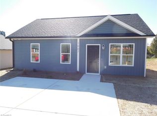 1007 Thomason St, Lexington, NC 27292