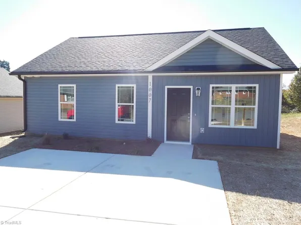 1007 Thomason St, Lexington, NC 27292