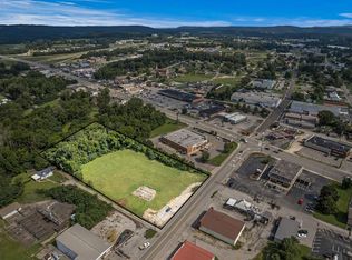 25 Mayberry St, Sparta, TN 38583