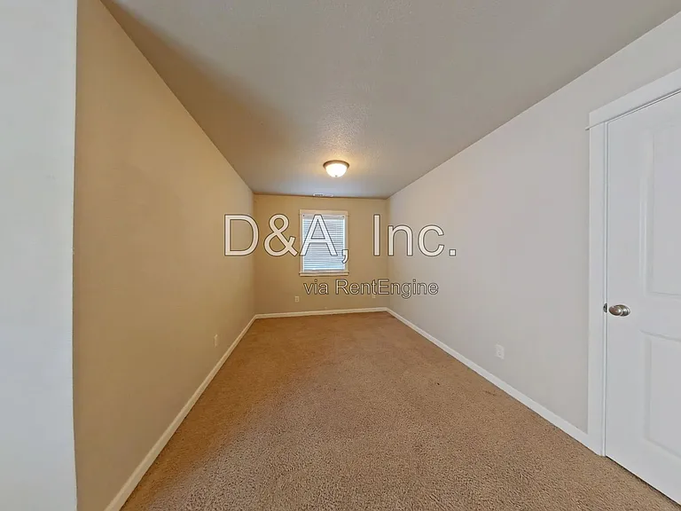2156 Marten Ave SW — Photo 11