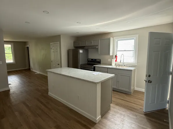 50 Main St #2, Essex Junction, VT 05452