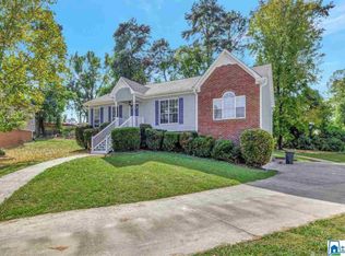 5057 Summer Crest Dr, Pinson, AL 35126