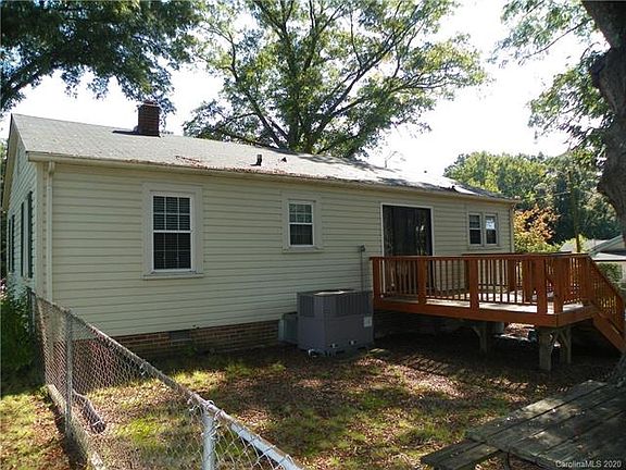 4th image of 2902 Maryland Ave