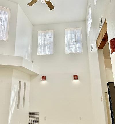 5th image of 33 Tierra Del Sol Dr