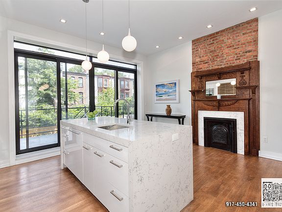 4th image of 483 Hancock St