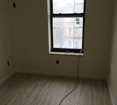 2nd image of 3433 43rd St APT 3R