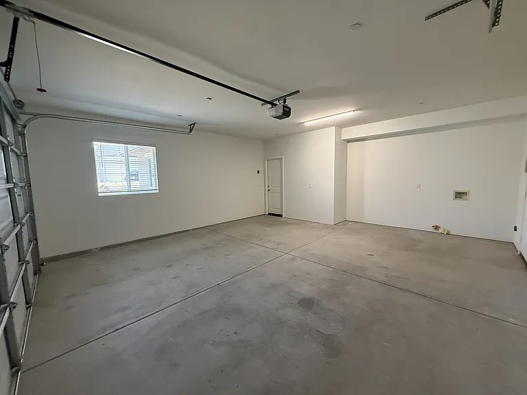 1715 Terrace Hill Dr — Photo 32