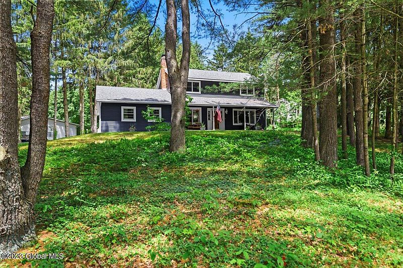 3rd image of 68 Birch Drive