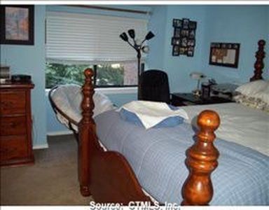68 Danforth Ln, West Hartford, CT, 06110