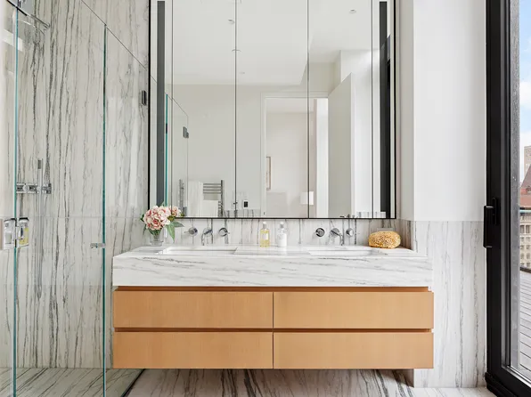 33 Park Row image 8 of 18