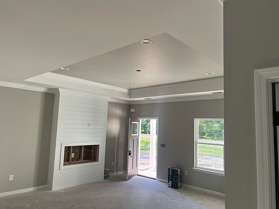 5th image of 8261 Kerl Rd.