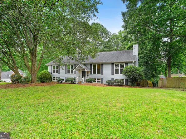 531 Gregory Ln, Acworth, GA 30102