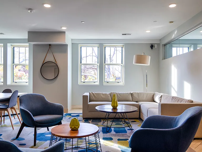 Eitel Apartments — Photo 6