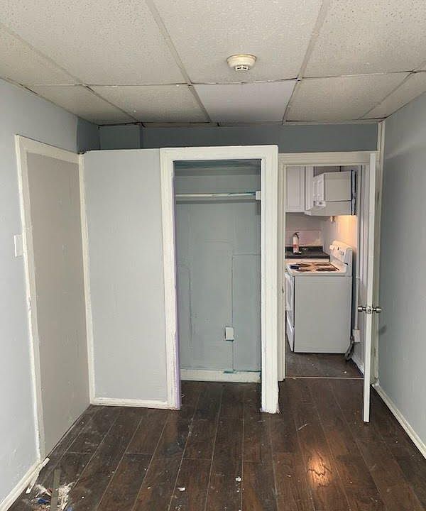 2nd image of 2119 W 3rd St #8