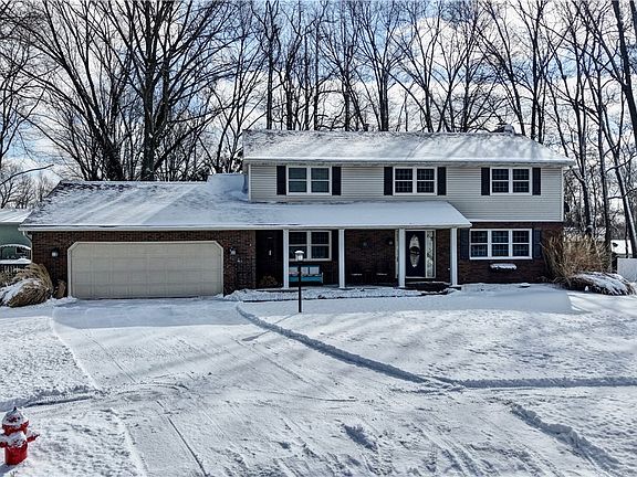 2nd image of 529 Buckeye Cir