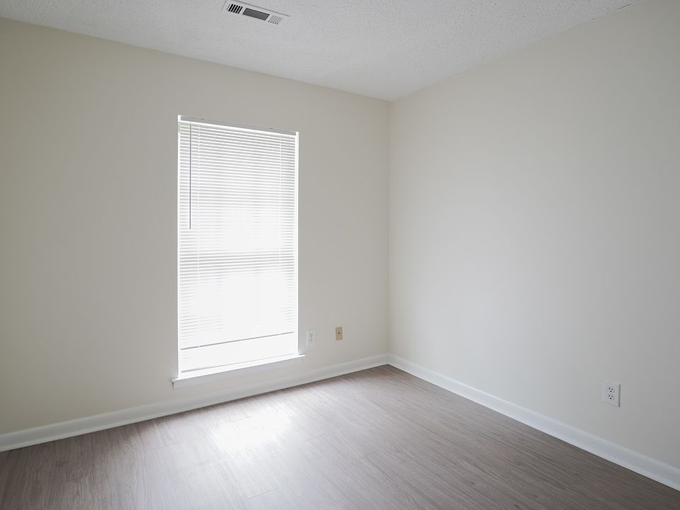 1st image of 2730 Nelson Ave #2730