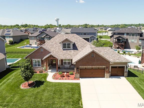 2nd image of 1305 Timber Ridge Trce