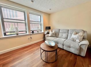 218 North St #3FF, Boston, MA 02113