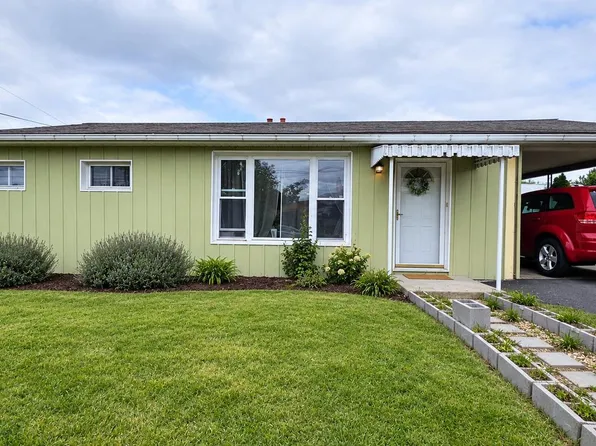 445 Hamilton Ave, Chambersburg, PA 17202