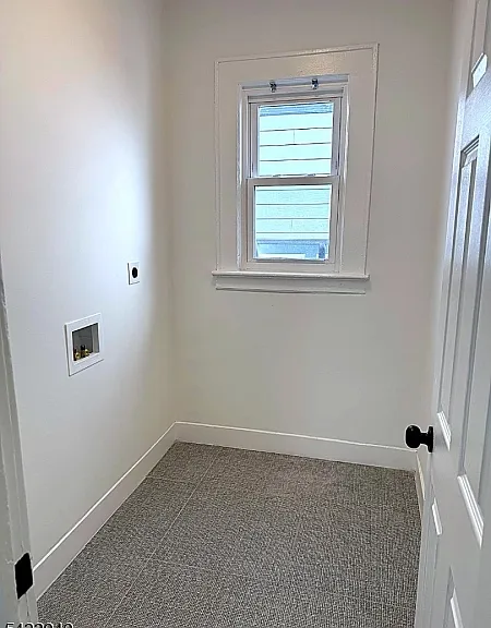 359 S 20th St — Photo 9
