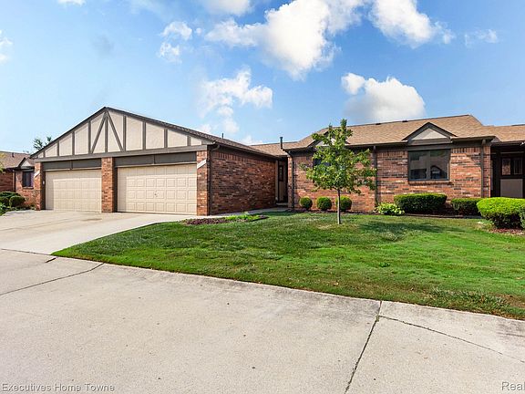 2nd image of 29573 Red Oak Dr #62