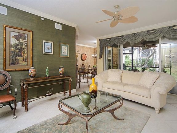 5th image of 5211 Parisienne Pl #101BD2