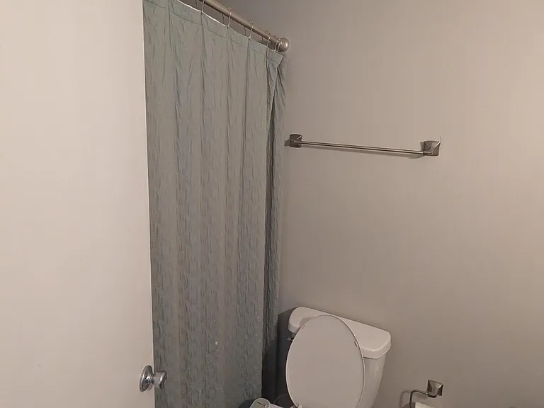 5513 Kaplan Dr — Photo 43