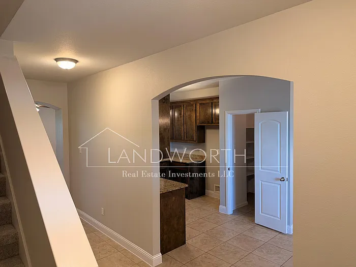 4604 Angus Dr — Photo 3