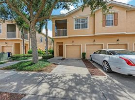 3754 Parkridge Cir