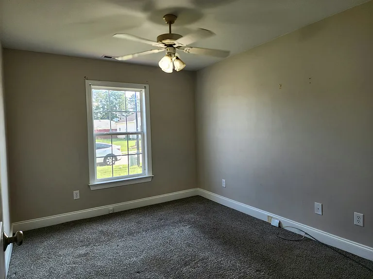 381 Rosemount Dr — Photo 19