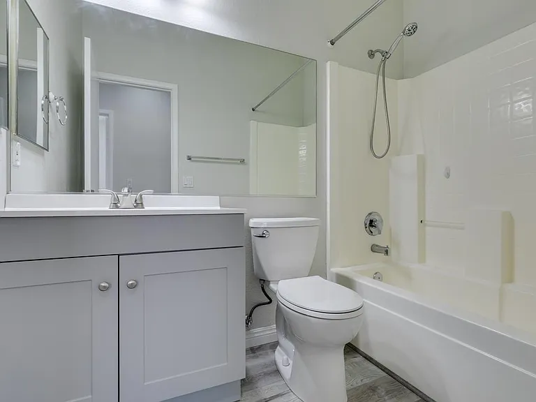 5647 Indian Springs St — Photo 10