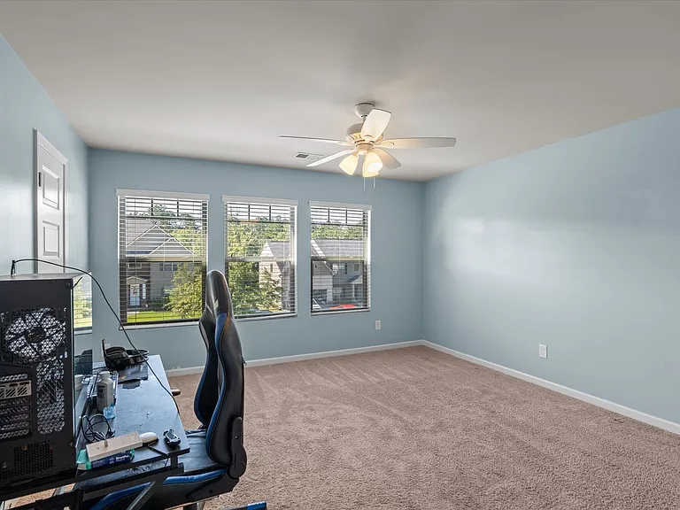 4704 Southwind Rd — Photo 44