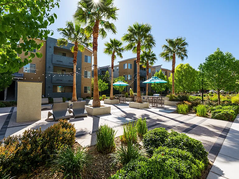 SOLANA APARTMENT HOMES — Photo 25