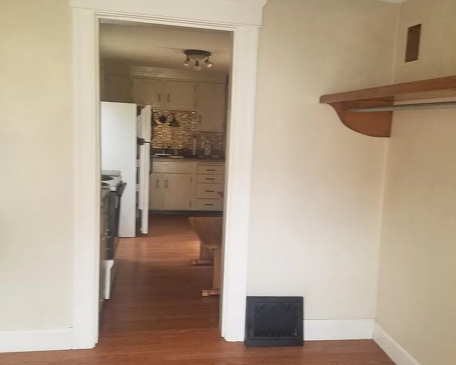 98 Nicholas Ave