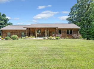 1623 Carson Rd, New Cumberland, WV 26047