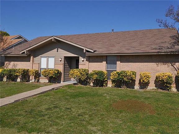 2nd image of 1665 Glencairn Ln
