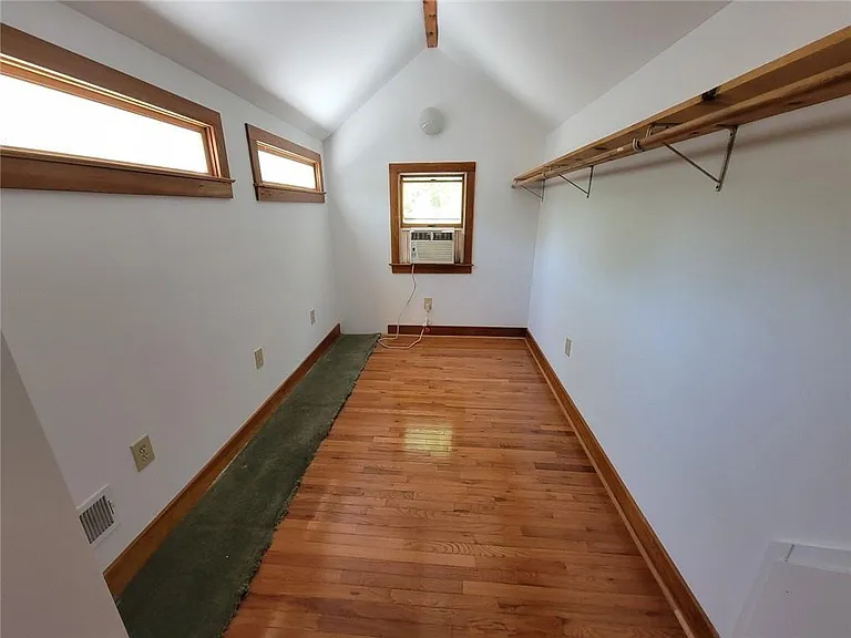 404 Emory Dr NE — Photo 22