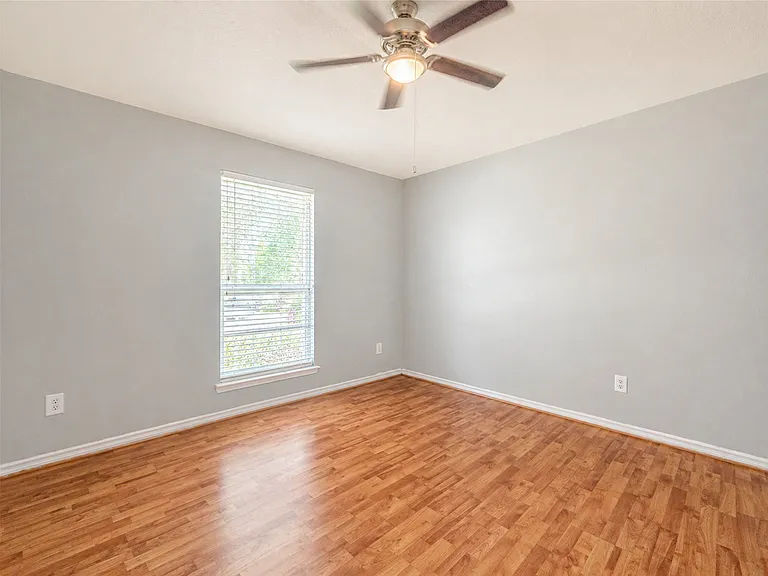 1612 Warm Springs Dr — Photo 17