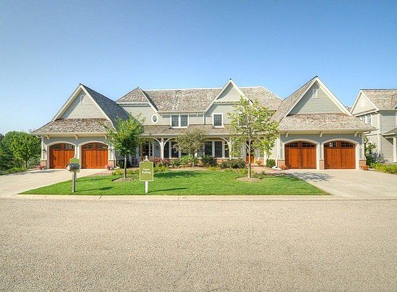 2nd image of 1821 Westbridge Cir