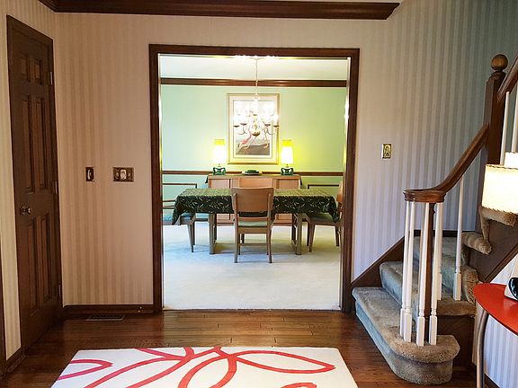 Turned Stairway Entry